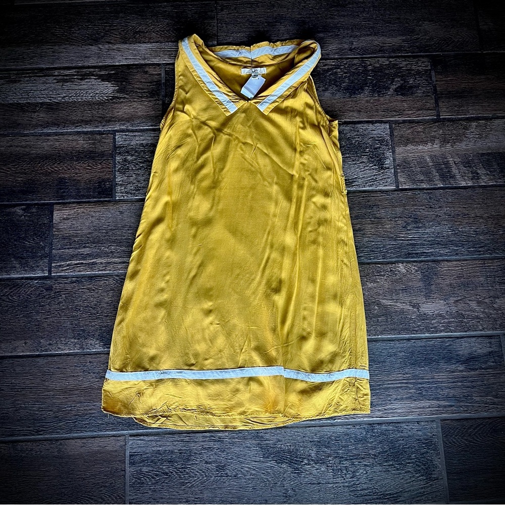 Ya yellow gold shift dress with off white trim. S